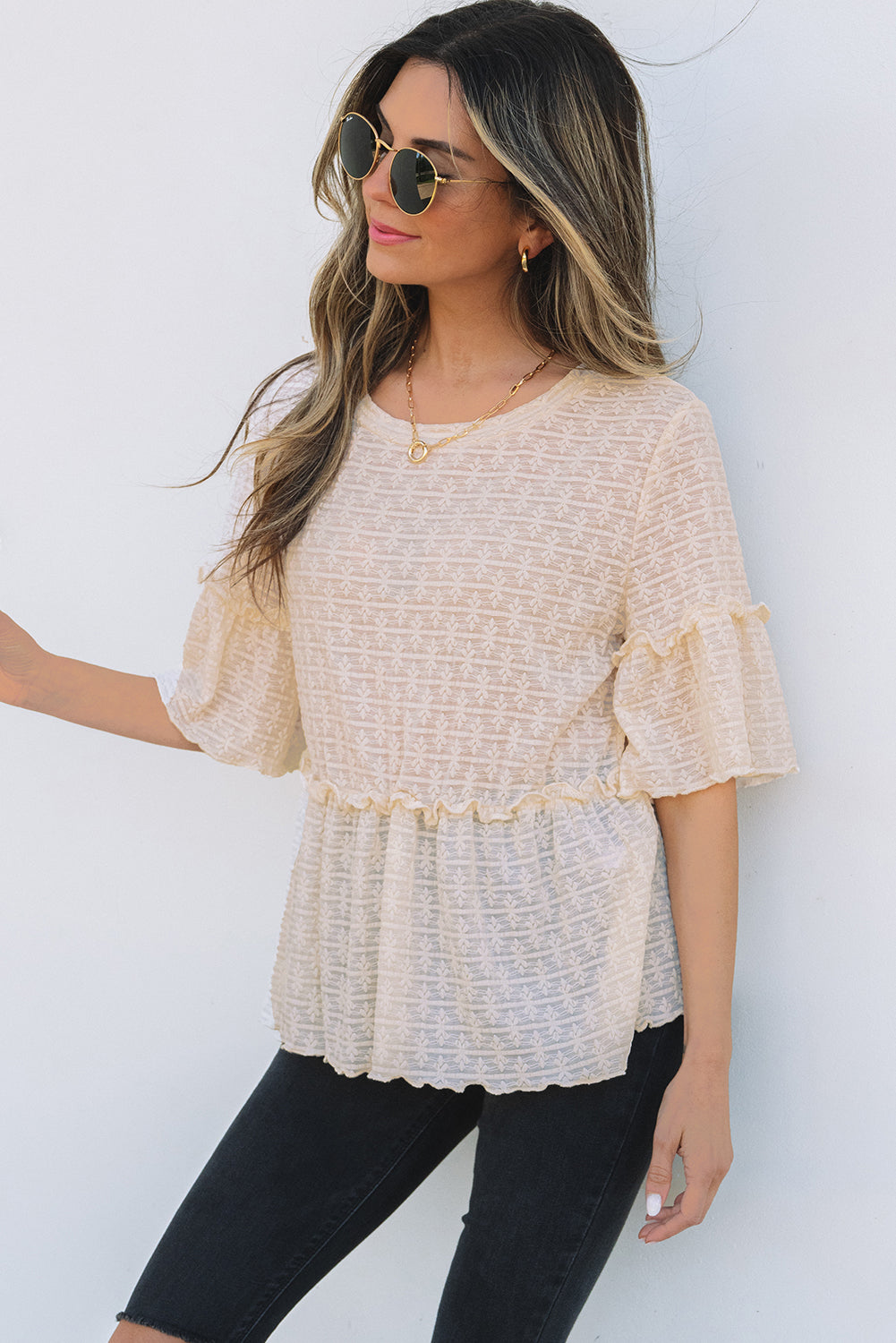 Textured Ruffled Short Sleeve Blouse